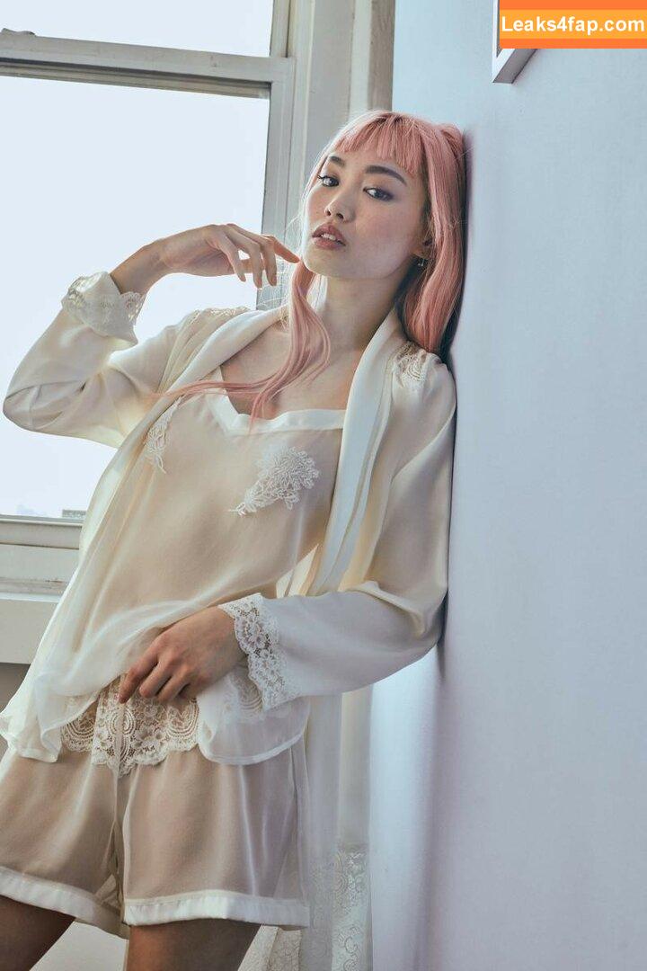 Fernanda Ly /  leaked photo photo #0003