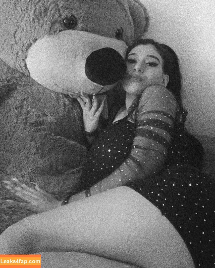 Fernanda V / mafe_sita / v.fernanda leaked photo photo #0145
