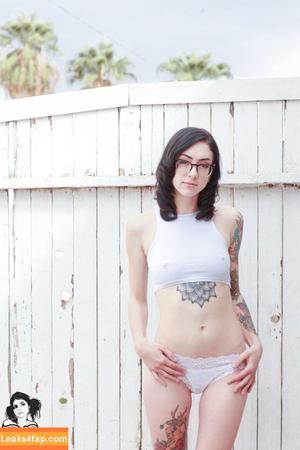 Feryn Suicide photo #0054