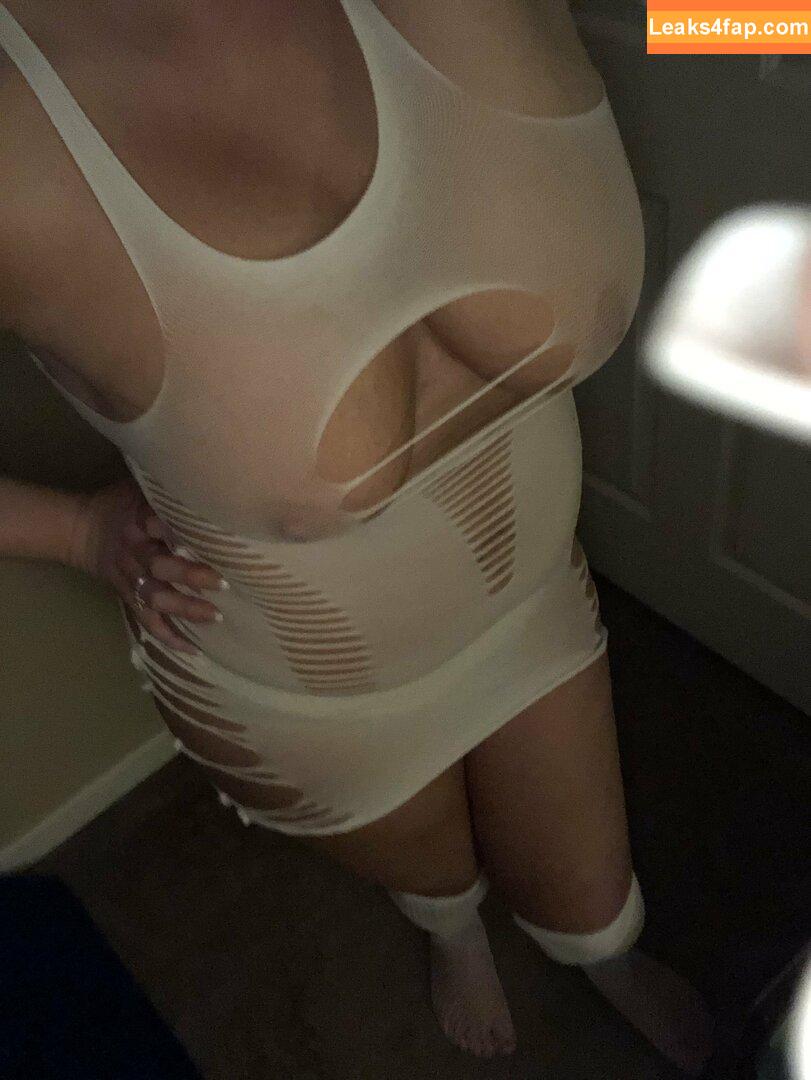 fetish-mommy / mommyfeti5hservicesllc leaked photo photo #0013