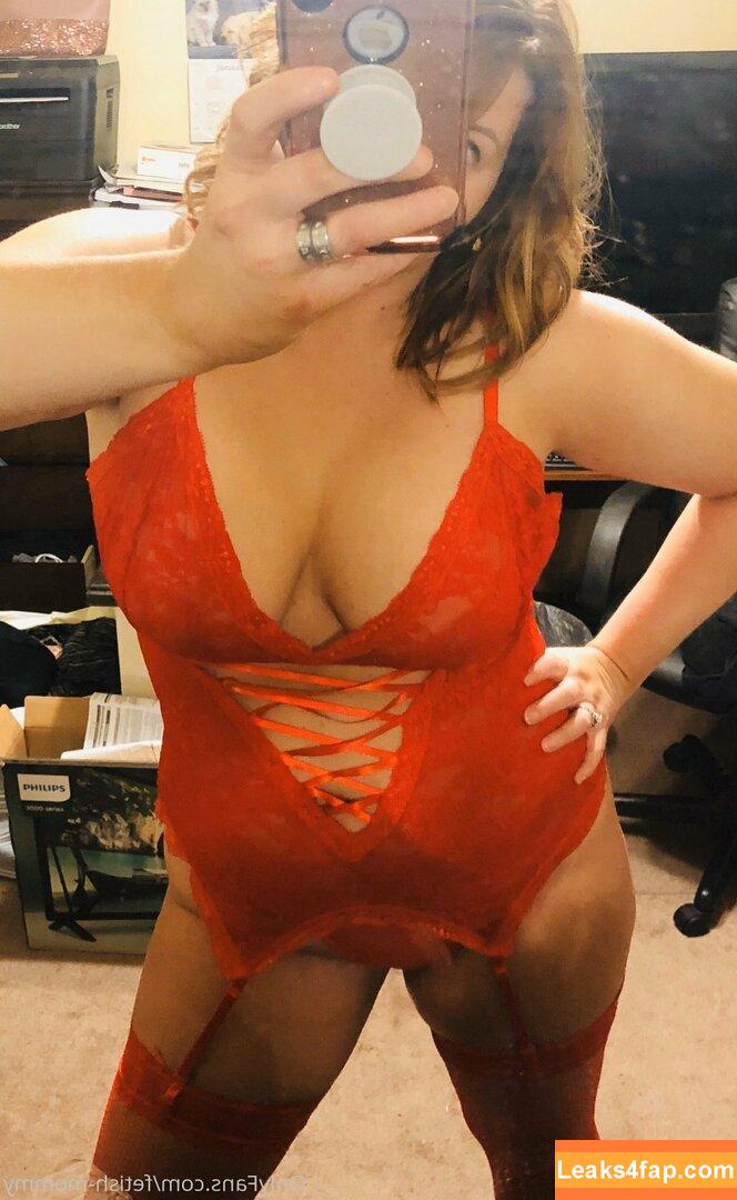fetish-mommy / mommyfeti5hservicesllc leaked photo photo #0019