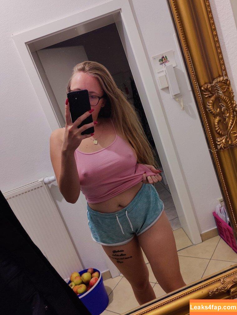 Feuerrose / FeuerRose_ leaked photo photo #0003