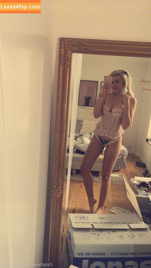 Fie Laursen photo #0002