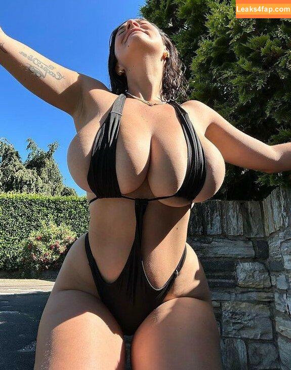 Filip Madalina Ioana / madalinaloanafilip / mady_gio leaked photo photo #0050