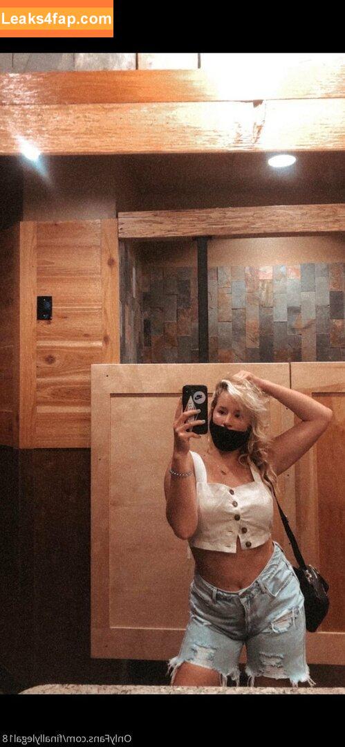 finallylegal18 / hazel_beauti leaked photo photo #0037