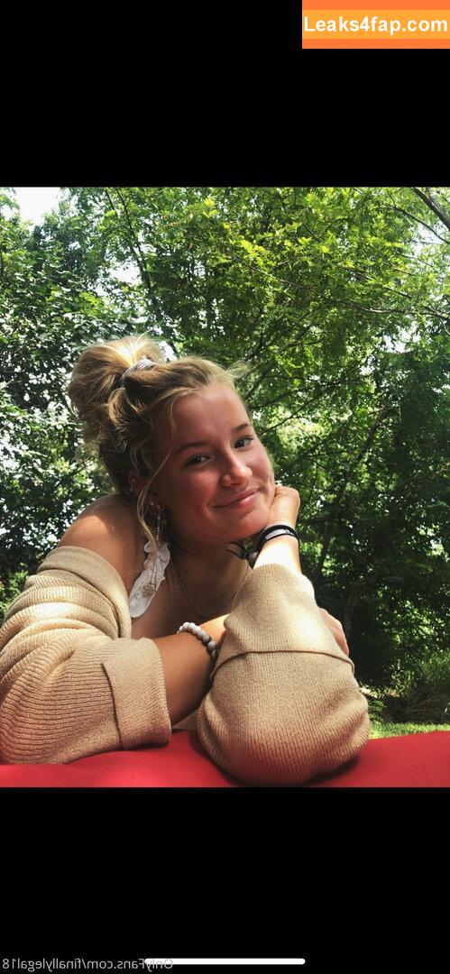 finallylegal18 / hazel_beauti leaked photo photo #0064