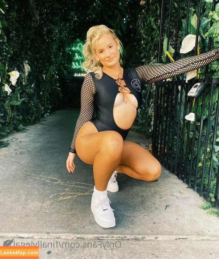 finallylegal18 / hazel_beauti leaked photo photo #0109