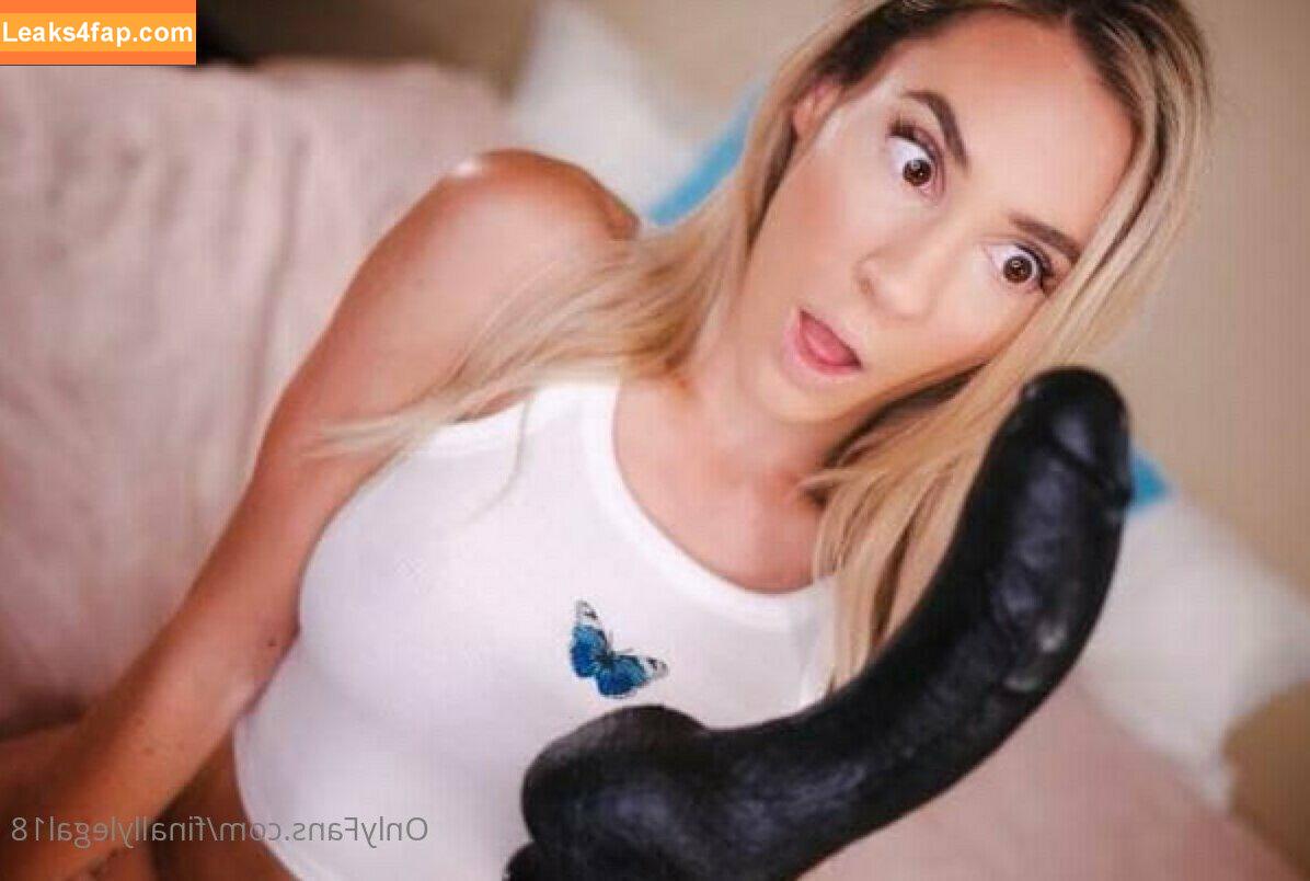 finallylegal18 / hazel_beauti leaked photo photo #0123