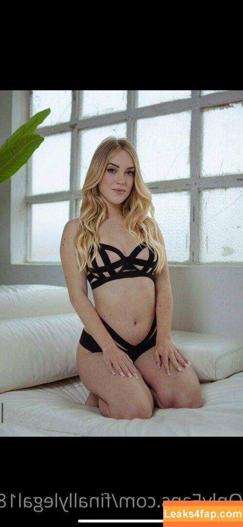 finallylegal18 / hazel_beauti leaked photo photo #0212