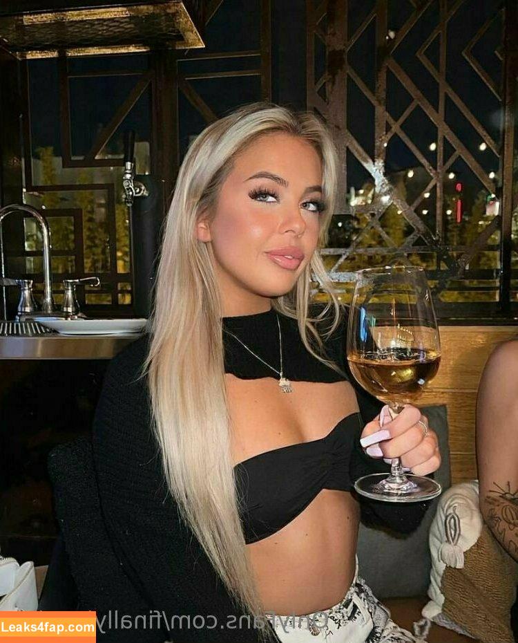 finallylegal18 / hazel_beauti leaked photo photo #0466