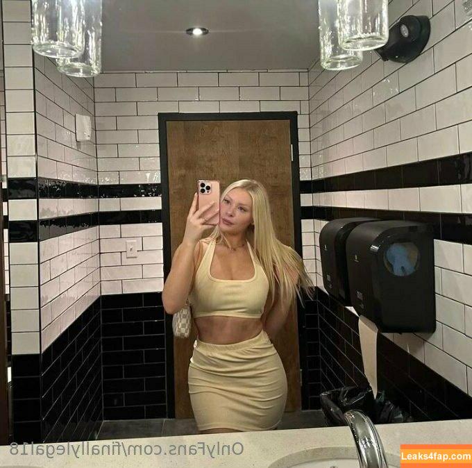 finallylegal18 / hazel_beauti leaked photo photo #0621