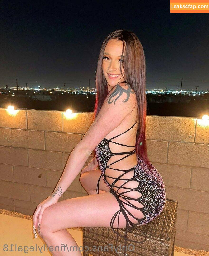 finallylegal18 / hazel_beauti leaked photo photo #0831