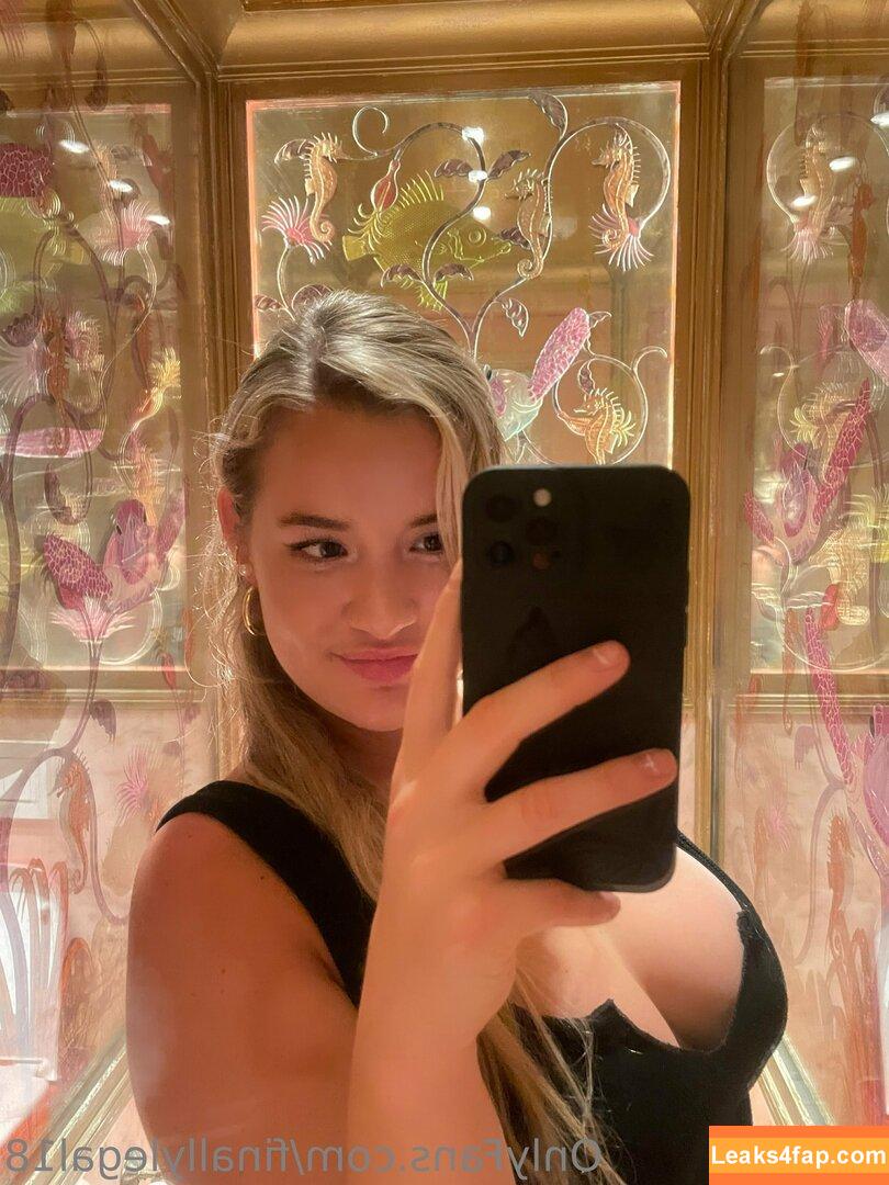 finallylegal18 / hazel_beauti leaked photo photo #0894