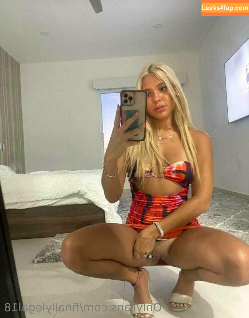 finallylegal18 / hazel_beauti leaked photo photo #1138