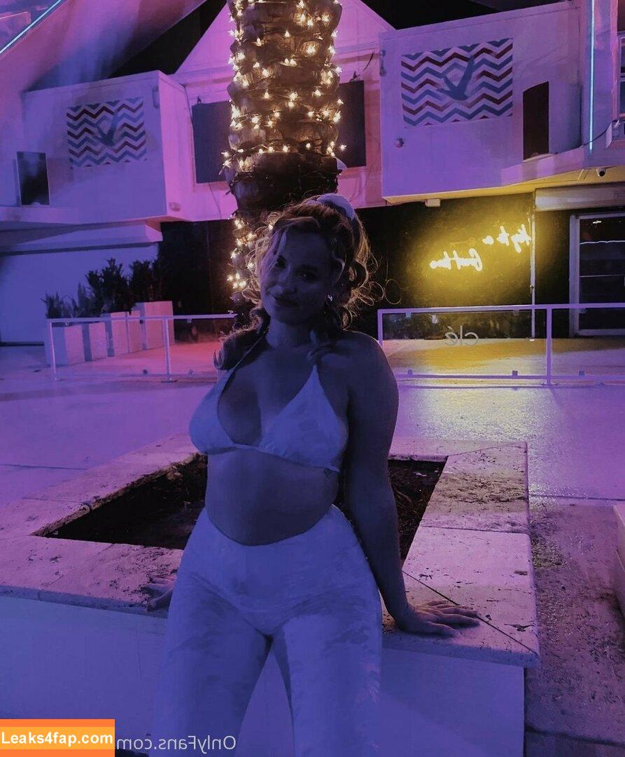 finallylegal18 / hazel_beauti leaked photo photo #1186