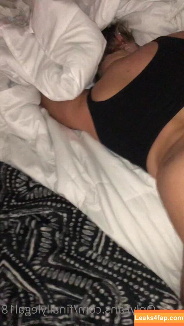 finallylegal18 / hazel_beauti leaked photo photo #1475