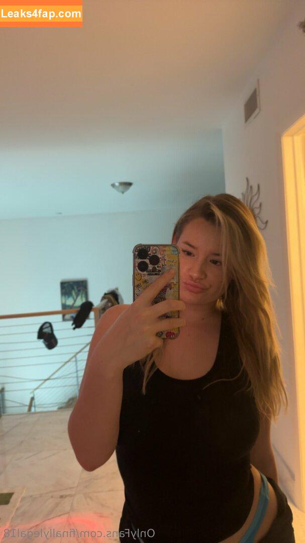 finallylegal18 / hazel_beauti leaked photo photo #1492