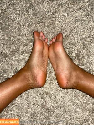 fineislandfeet photo #0009