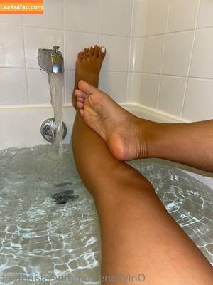 fineislandfeet photo #0026