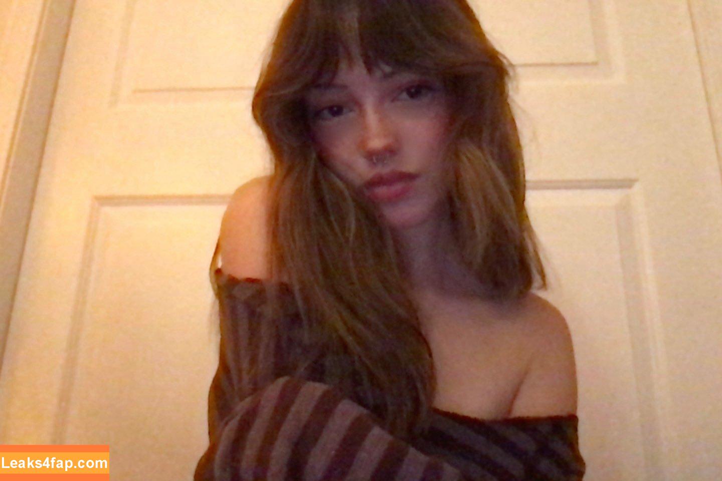 finseaa / fin leaked photo photo #0177