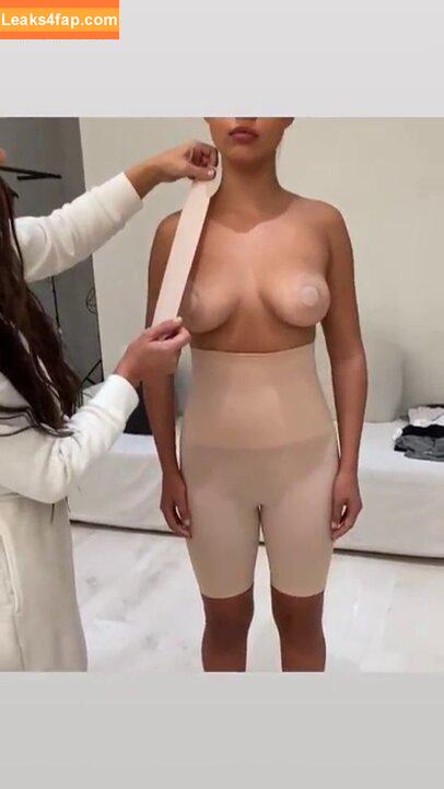 Fiona Barron / fiona.bl leaked photo photo #0020