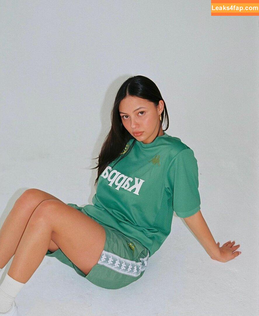 Fiona Barron / fiona.bl leaked photo photo #0038