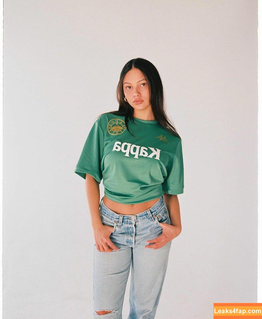 Fiona Barron / fiona.bl leaked photo photo #0040