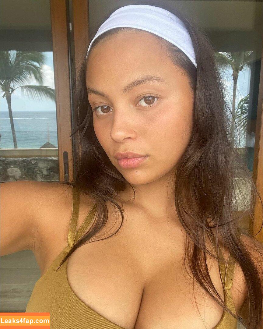 Fiona Barron / fiona.bl leaked photo photo #0073