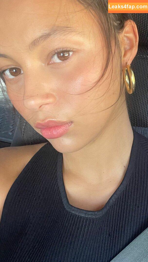 Fiona Barron / fiona.bl leaked photo photo #0094