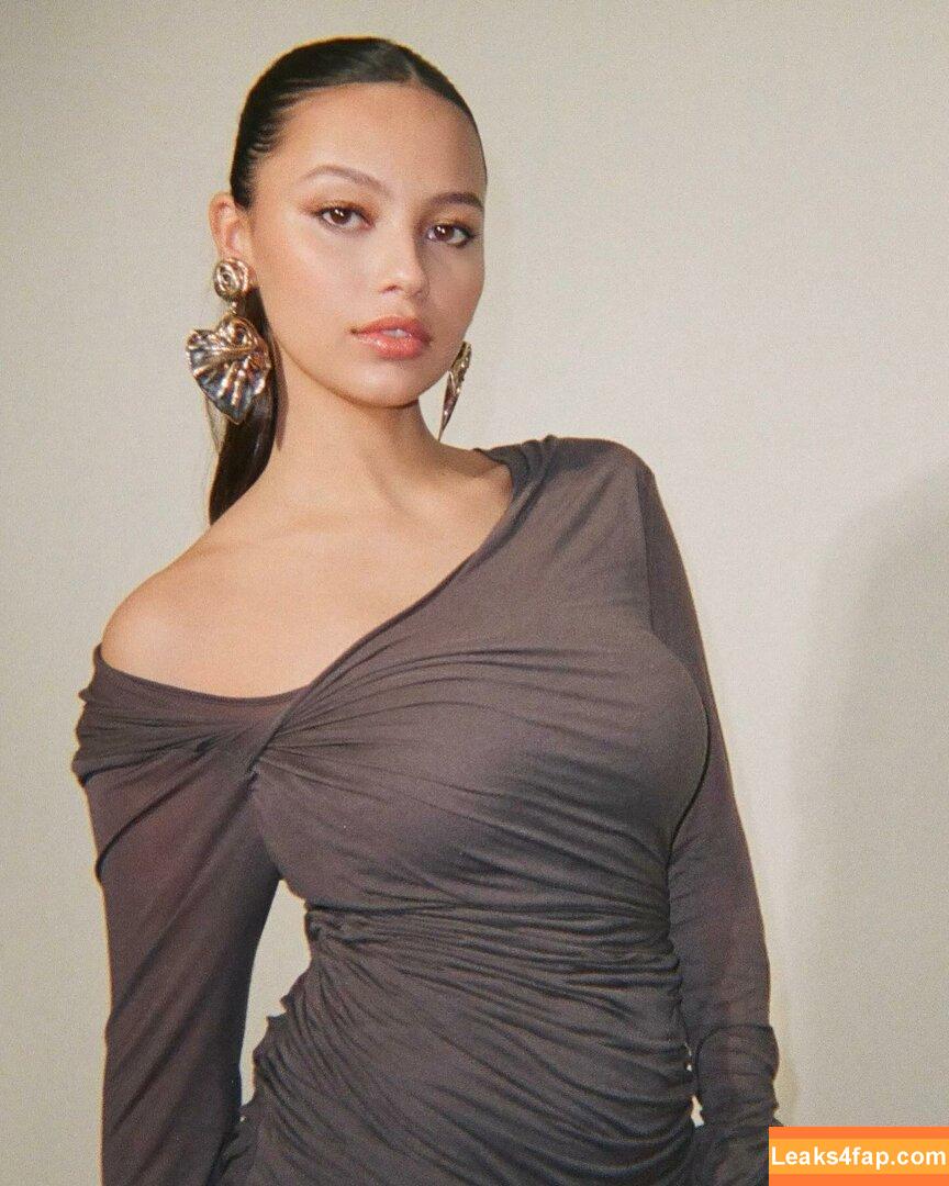 Fiona Barron / fiona.bl leaked photo photo #0105