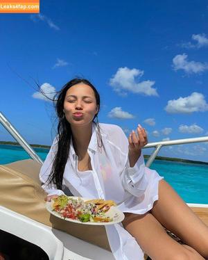 Fiona Barron photo #0068