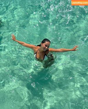 Fiona Barron photo #0076