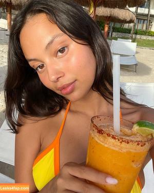 Fiona Barron photo #0081