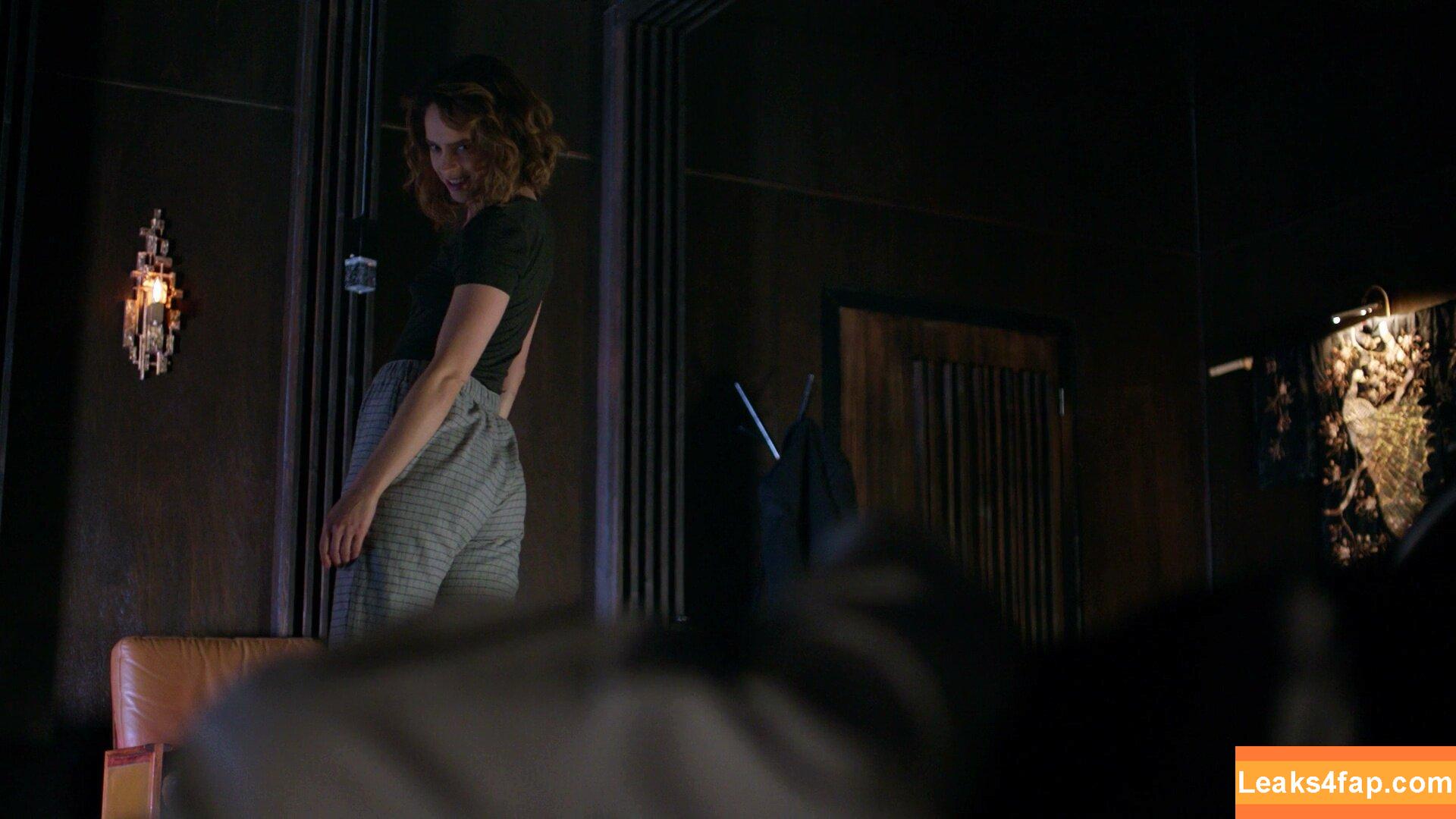 Fiona Dourif /  leaked photo photo #0015