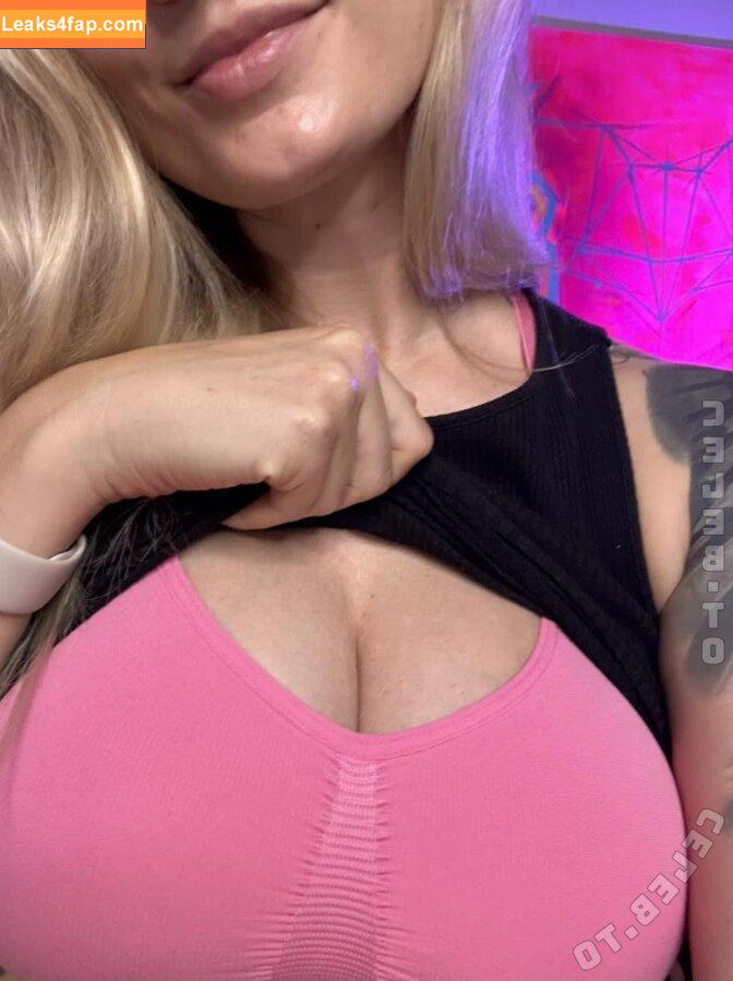 Fiona Fuchs / Fiona-Fuchs / fionafuchs_official / https: слитое фото фото #0516