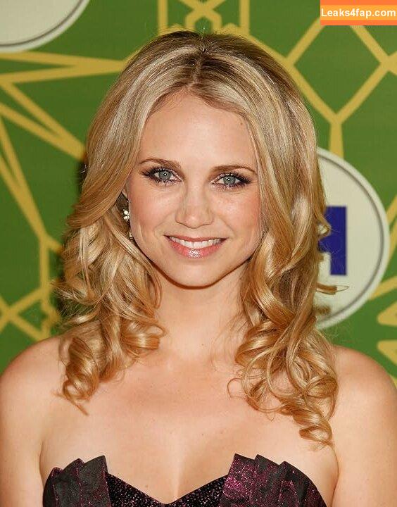 Fiona Gubelmann /  leaked photo photo #0001