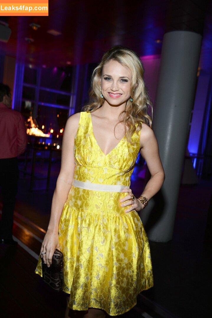 Fiona Gubelmann /  leaked photo photo #0013