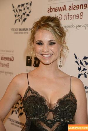 Fiona Gubelmann photo #0002