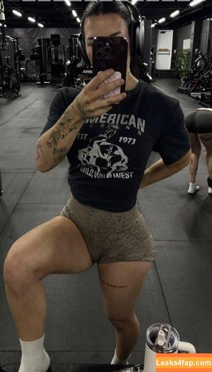 Fiona Mae photo #0123