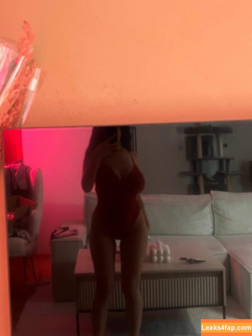 Fionaparkerx / Fionaa / mini_superslim leaked photo photo #0023