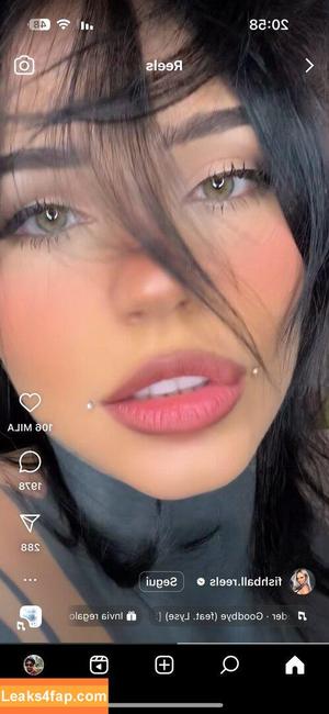 Fishball Nude photo #0002