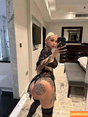 Fishball Nude photo #0003