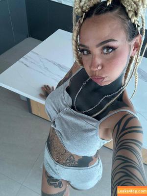 Fishball Nude photo #0008