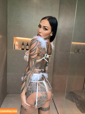 Fishball Nude photo #0010