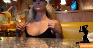 FitandFlirtyHotwife photo #0042