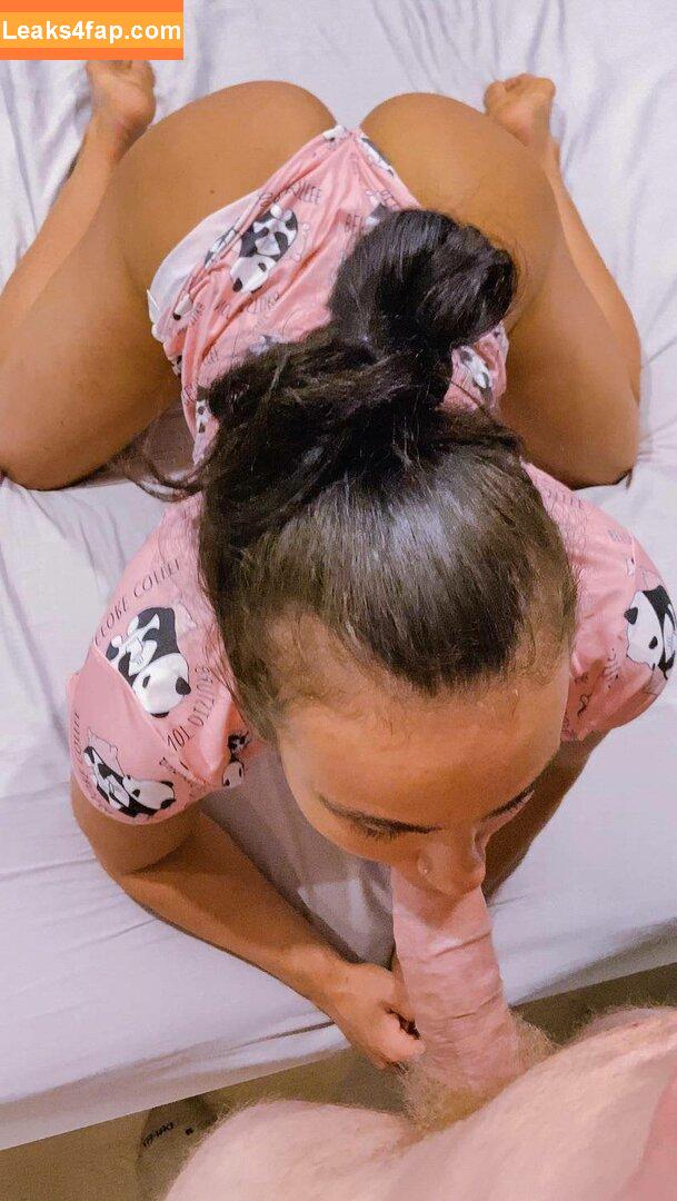 fitlittleruby / strongerwithruby leaked photo photo #0002