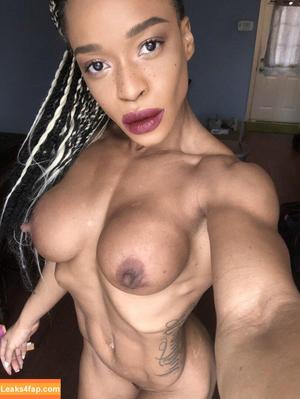 fitlolamontez photo #0005