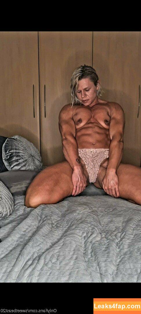 Fitness & Muscle Girls / lauramariemasse / valeria_ammirato leaked photo photo #0054