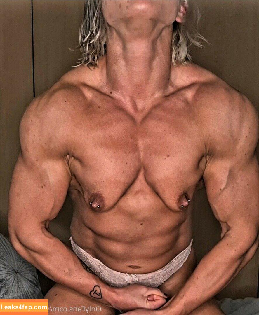 Fitness & Muscle Girls / lauramariemasse / valeria_ammirato leaked photo photo #0055