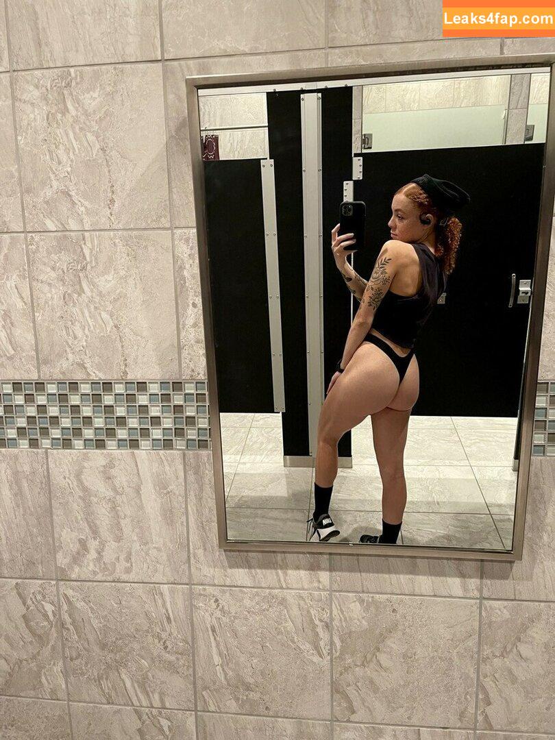 Fitness & Muscle Girls / lauramariemasse / valeria_ammirato leaked photo photo #0390